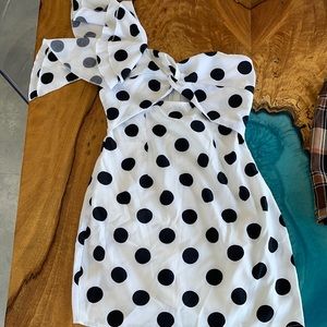 Super down polka dot dress